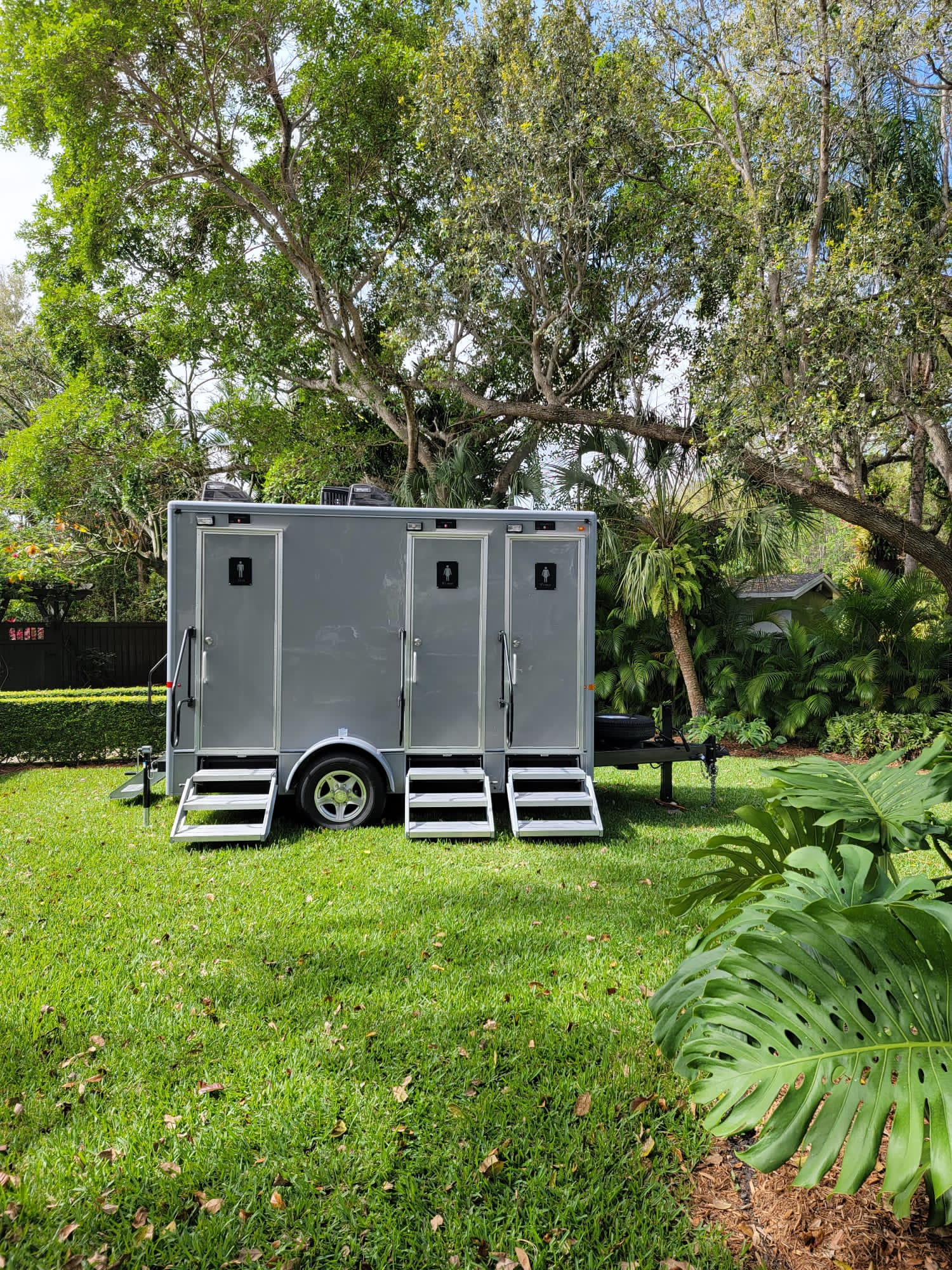 3 Types of Portable Restroom You Can Get YML Portable Restrooms